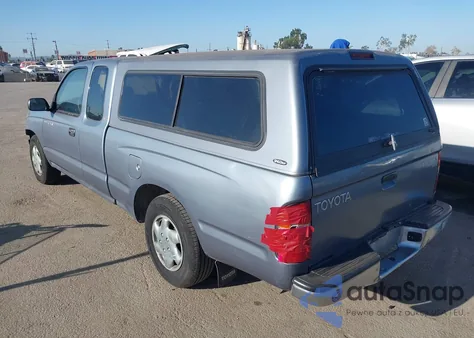 1998 Toyota Tacoma z USA, uszkodzony, nr VIN 4TAVL52N8WZ080909